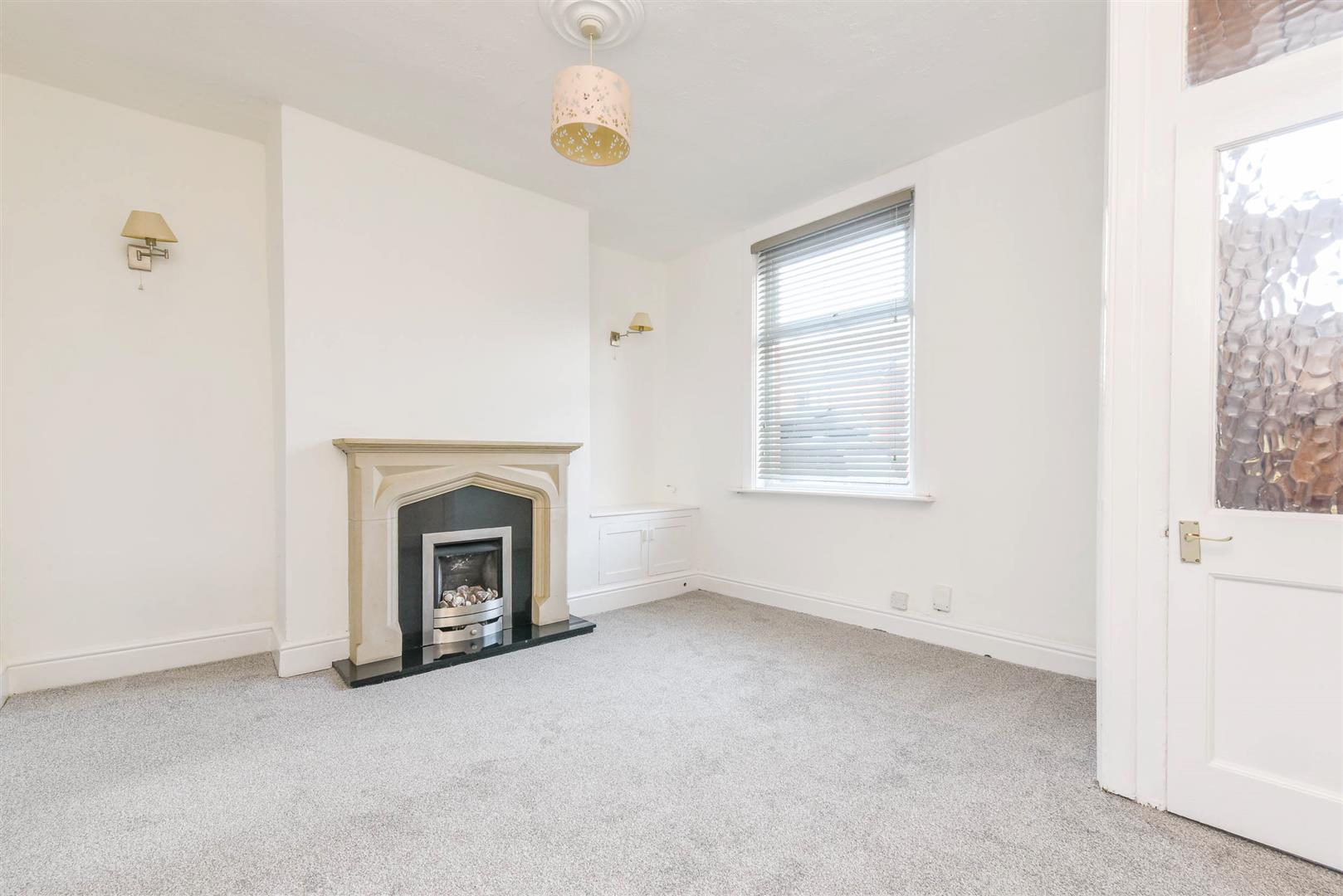 2 bed property in Co-Operative Street, Bamber Bridge